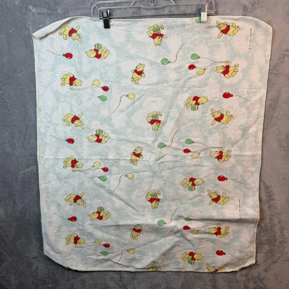 Vtge Disney Winnie the Pooh Baby Blanket Blue Balloons Honey Pot 26x31‎ Flannel